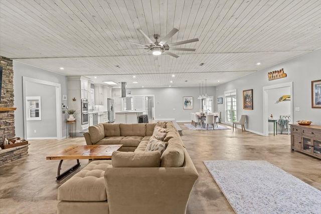 10 Harrington Lane, Dothan, AL 36305