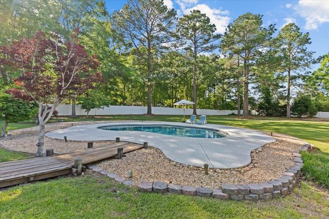 10 Harrington Lane, Dothan, AL 36305
