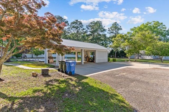 10 Harrington Lane, Dothan, AL 36305