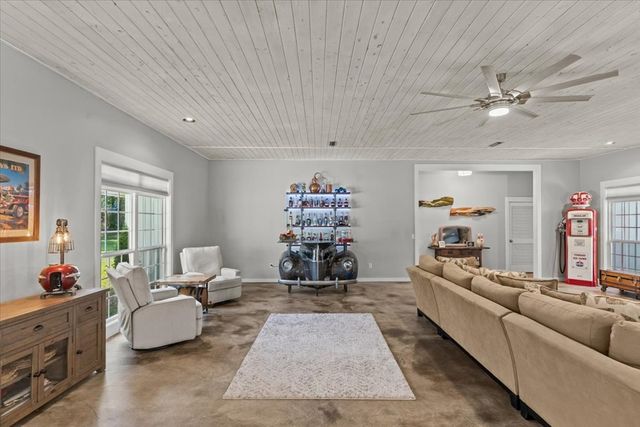 10 Harrington Lane, Dothan, AL 36305