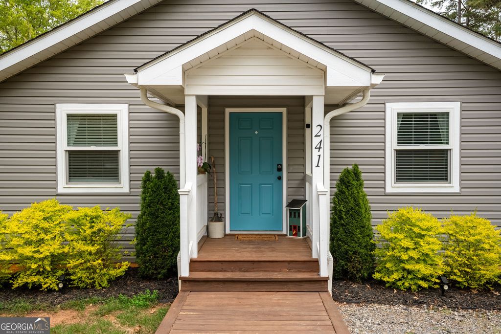 241 White Pine Drive, Fair Play, SC 29643