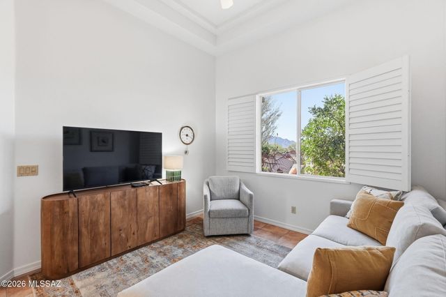 1080 W Titleist Drive, Oro Valley, AZ 85755