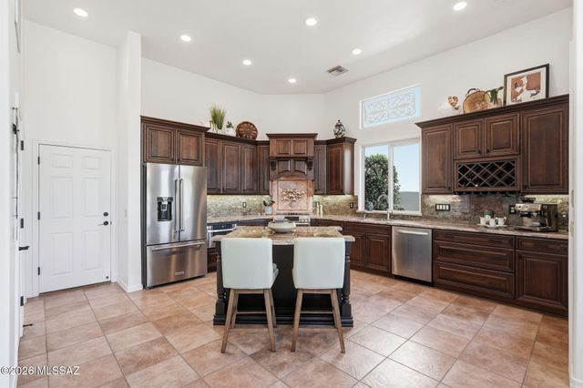 1080 W Titleist Drive, Oro Valley, AZ 85755