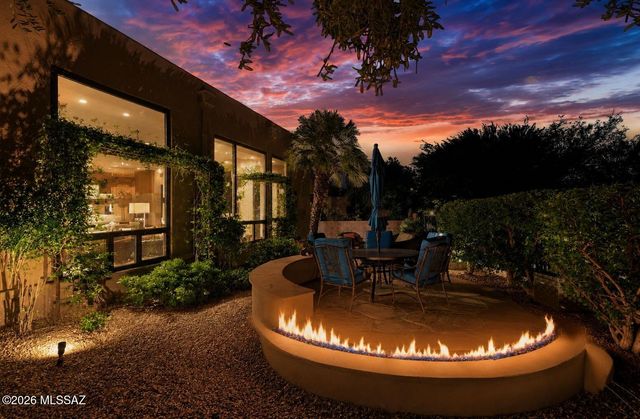 1080 W Titleist Drive, Oro Valley, AZ 85755
