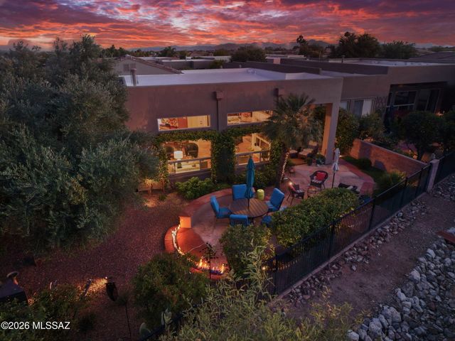 1080 W Titleist Drive, Oro Valley, AZ 85755
