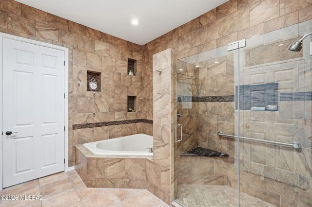 1080 W Titleist Drive, Oro Valley, AZ 85755
