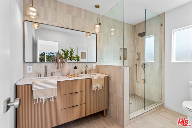 3622 Tilden Avenue, Los Angeles, CA 90034