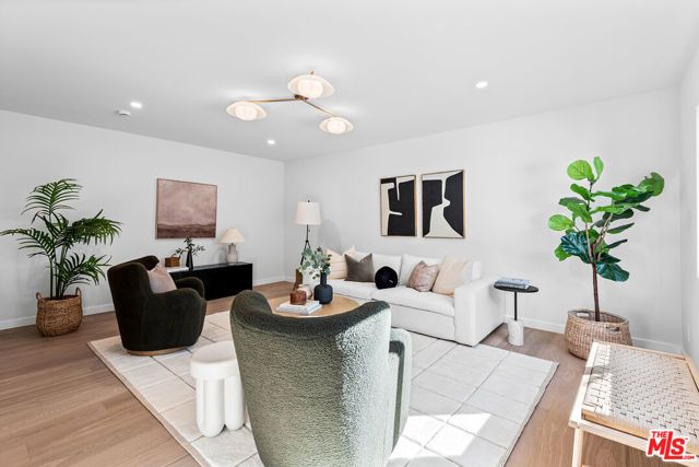 3622 Tilden Avenue, Los Angeles, CA 90034