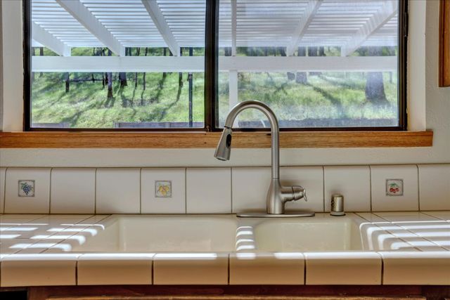 20652 Chaparral Circle, Penn Valley, CA 95946