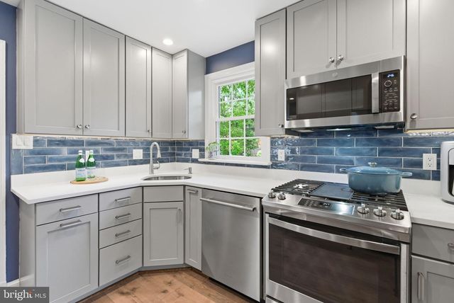 1709 WHITE OAK DR, Silver Spring, MD 20910