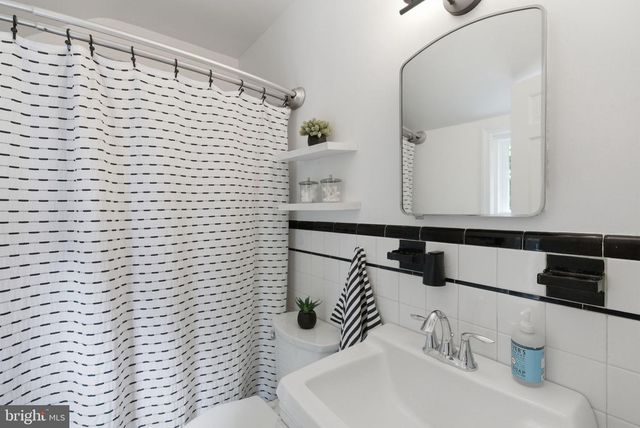1709 WHITE OAK DR, Silver Spring, MD 20910