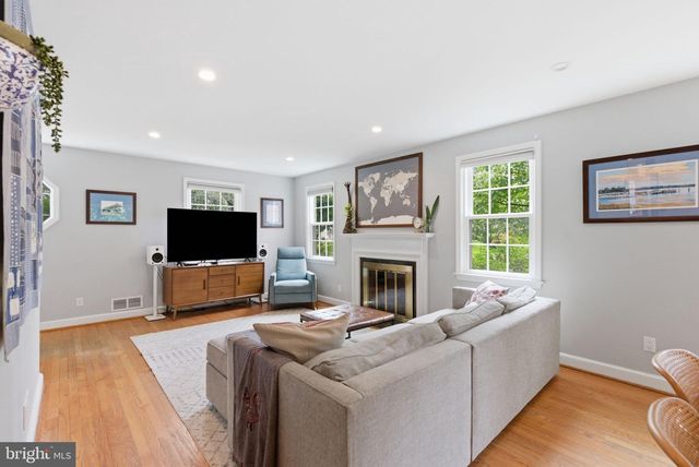 1709 WHITE OAK DR, Silver Spring, MD 20910