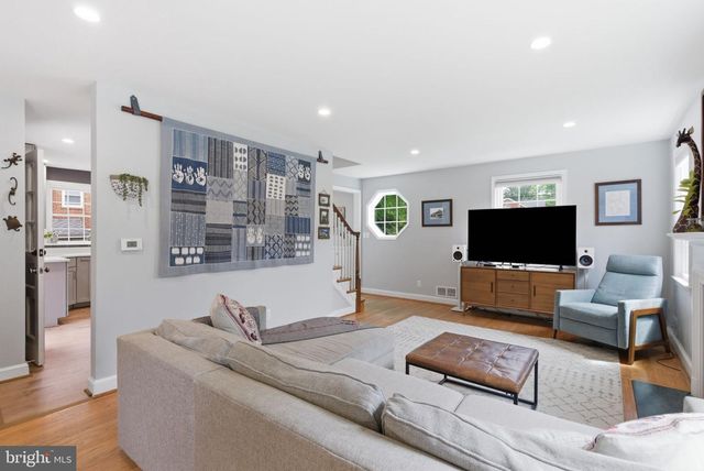 1709 WHITE OAK DR, Silver Spring, MD 20910