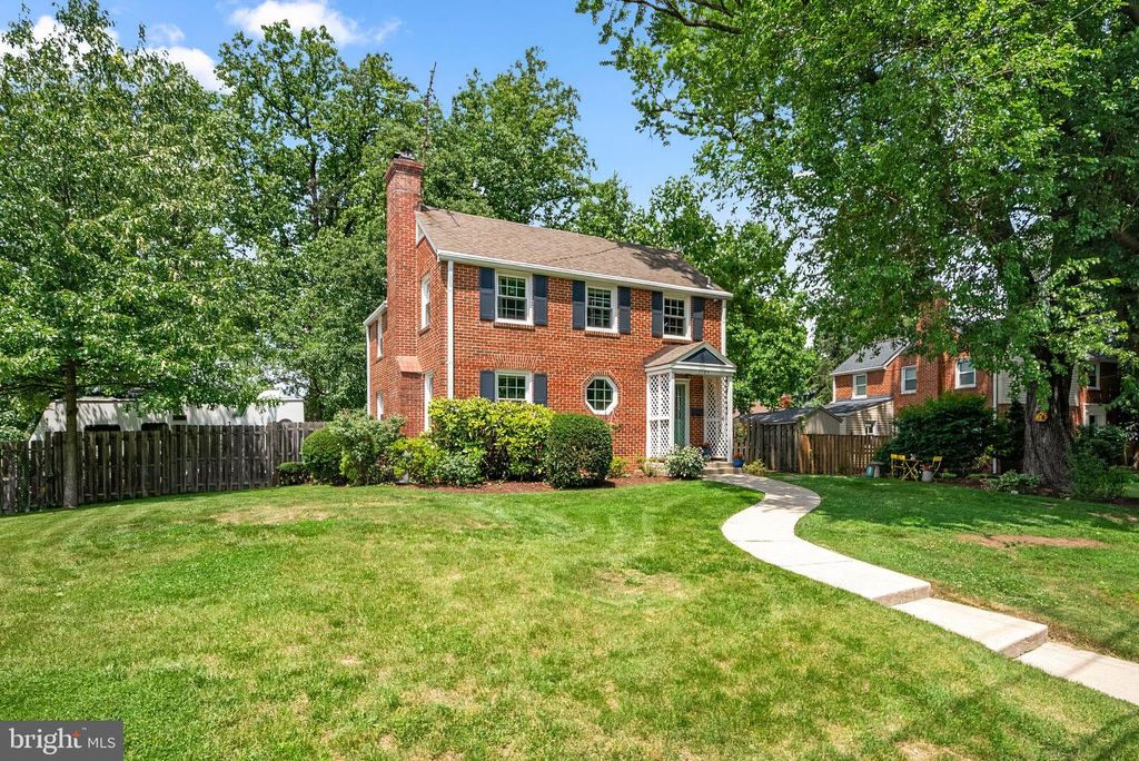 1709 WHITE OAK DR, Silver Spring, MD 20910