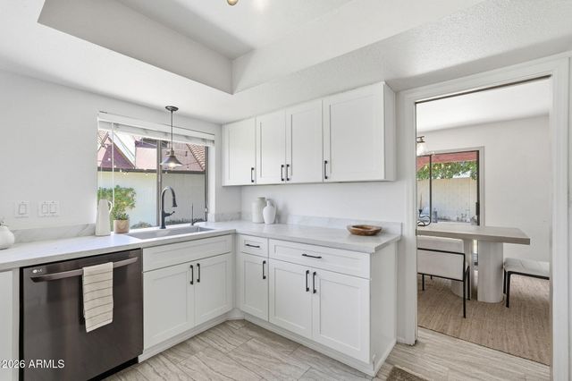 2137 S CATARINA Circle, Mesa, AZ 85202