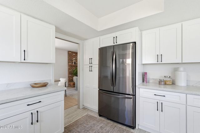 2137 S CATARINA Circle, Mesa, AZ 85202