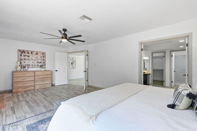 2137 S CATARINA Circle, Mesa, AZ 85202