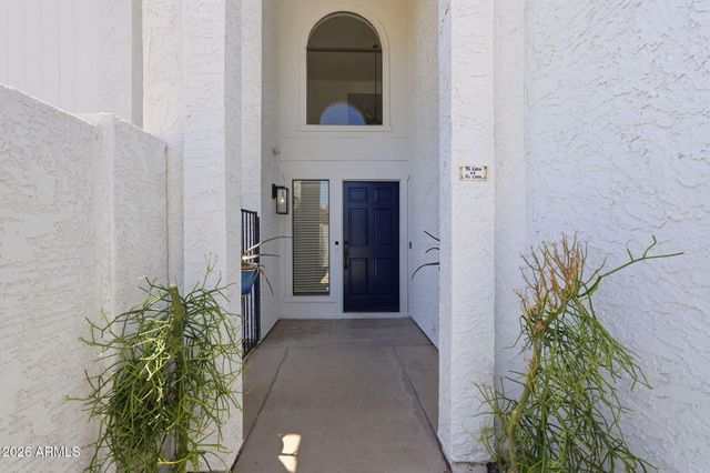 2137 S CATARINA Circle, Mesa, AZ 85202