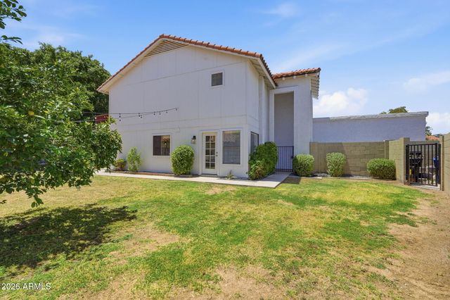 2137 S CATARINA Circle, Mesa, AZ 85202