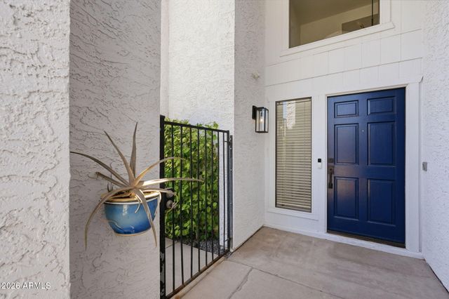 2137 S CATARINA Circle, Mesa, AZ 85202