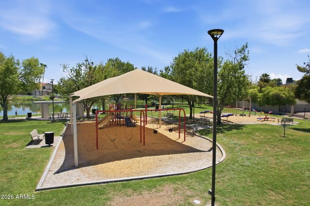 2137 S CATARINA Circle, Mesa, AZ 85202