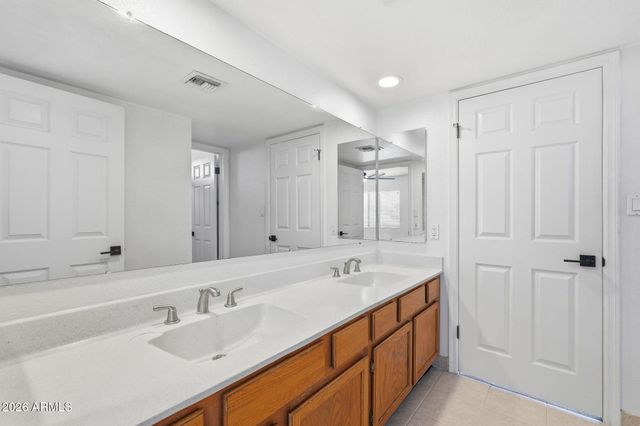 2137 S CATARINA Circle, Mesa, AZ 85202
