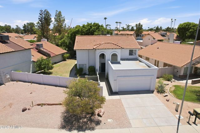 2137 S CATARINA Circle, Mesa, AZ 85202
