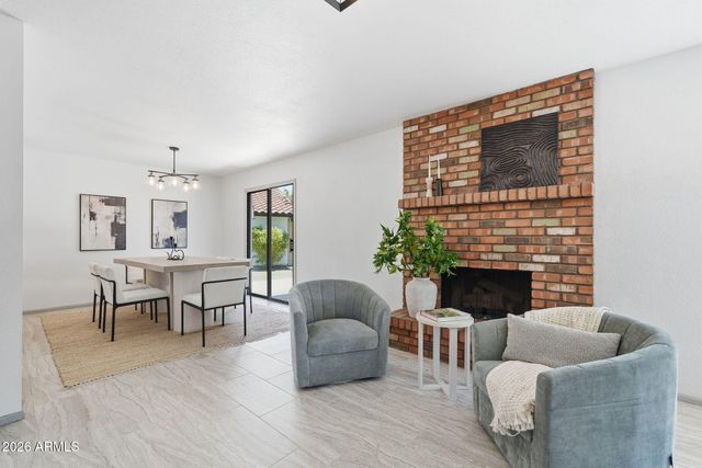 2137 S CATARINA Circle, Mesa, AZ 85202