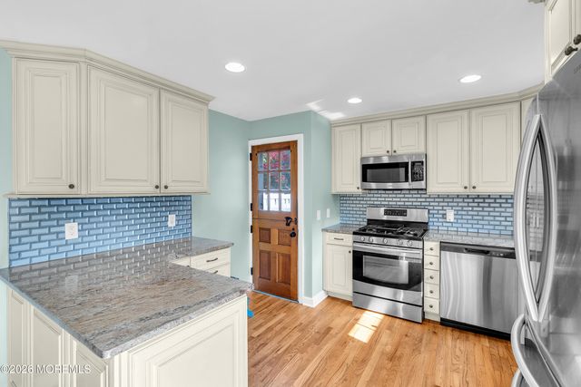 43 Salem Lane, Little Silver, NJ 07739
