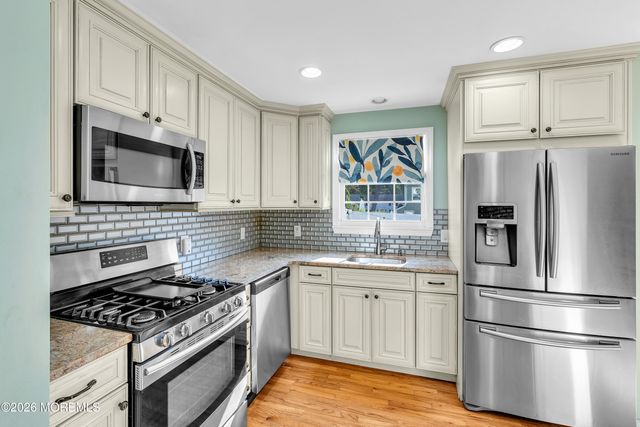 43 Salem Lane, Little Silver, NJ 07739