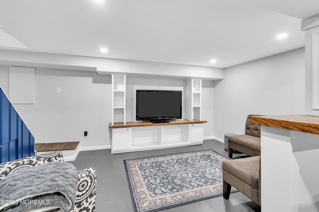 43 Salem Lane, Little Silver, NJ 07739