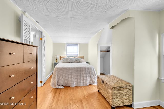 43 Salem Lane, Little Silver, NJ 07739