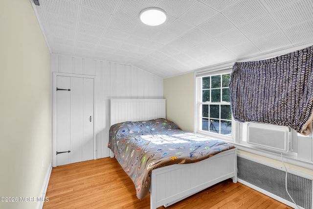 43 Salem Lane, Little Silver, NJ 07739