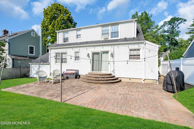 43 Salem Lane, Little Silver, NJ 07739