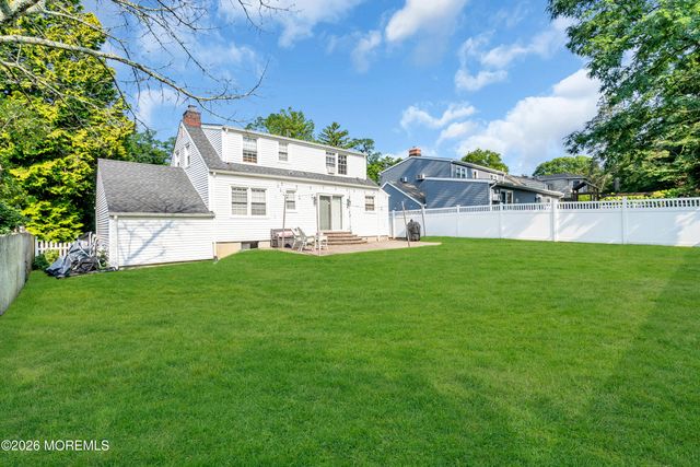 43 Salem Lane, Little Silver, NJ 07739