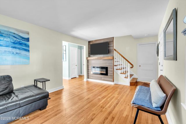 43 Salem Lane, Little Silver, NJ 07739