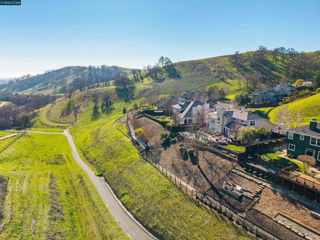 138 Sunhaven Rd, Danville, CA 94506