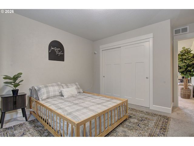 17337 Sw KITE Ln, Beaverton, OR 97007