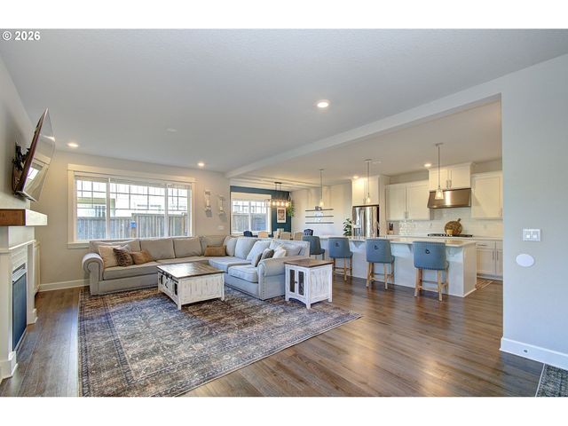 17337 Sw KITE Ln, Beaverton, OR 97007