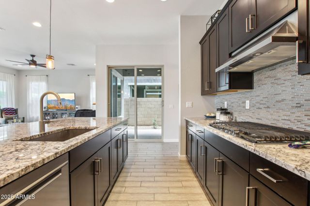 2942 E Appaloosa Road, Gilbert, AZ 85296