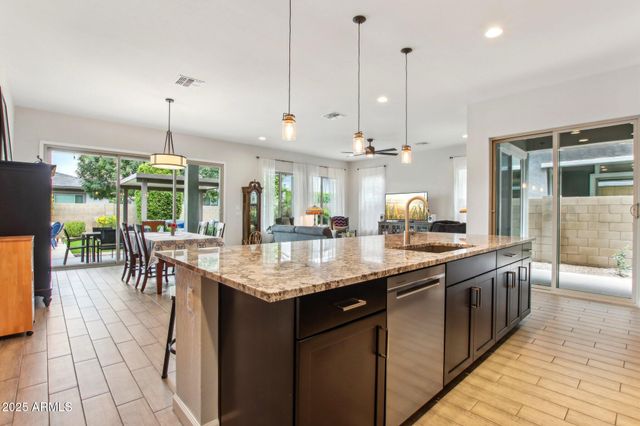 2942 E Appaloosa Road, Gilbert, AZ 85296