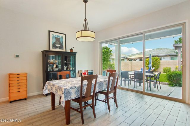 2942 E Appaloosa Road, Gilbert, AZ 85296