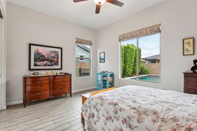 2942 E Appaloosa Road, Gilbert, AZ 85296