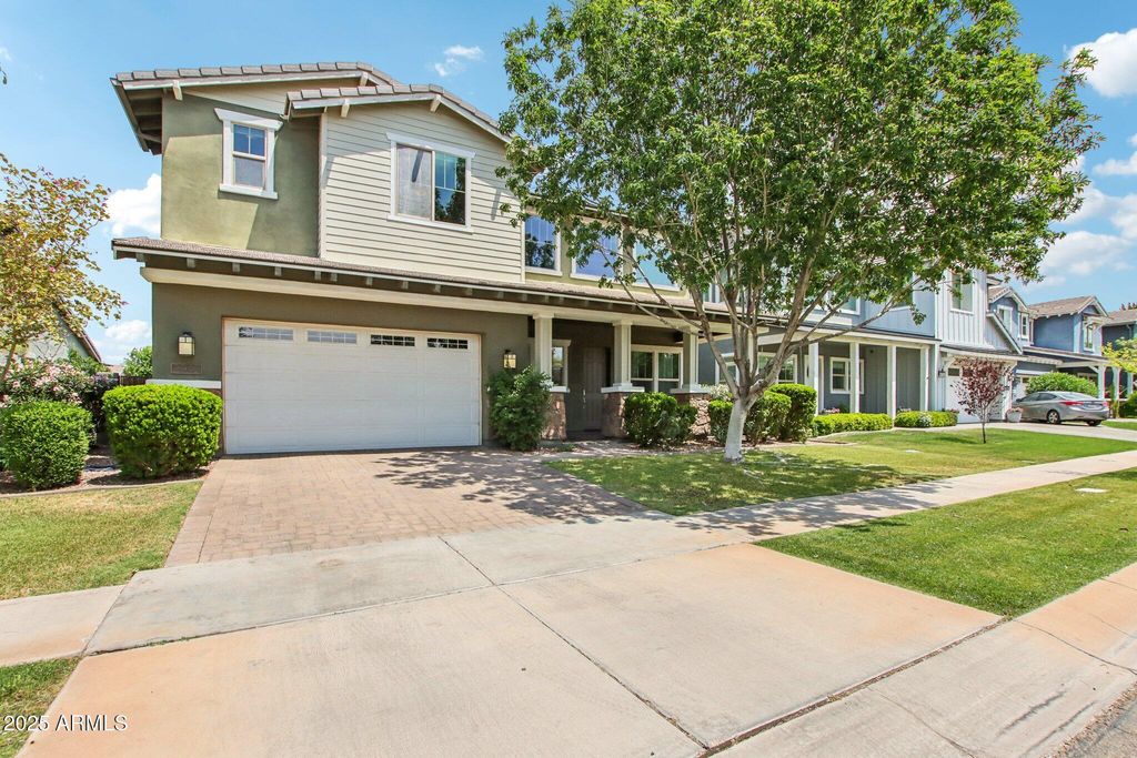 2942 E Appaloosa Road, Gilbert, AZ 85296