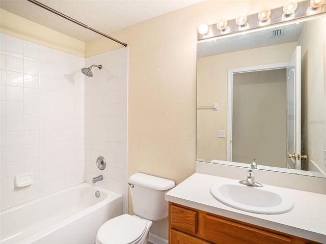 11440 MISTY ISLE LANE, Riverview, FL 33579