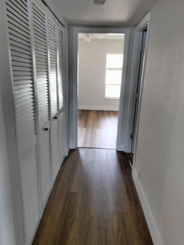 1100 Crystal Lake Drive 115, Deerfield Beach, FL 33064