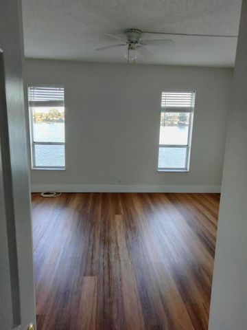 1100 Crystal Lake Drive 115, Deerfield Beach, FL 33064