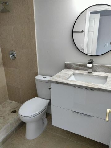 1100 Crystal Lake Drive 115, Deerfield Beach, FL 33064