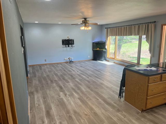3535 Ansborough Avenue, Waterloo, IA 50701