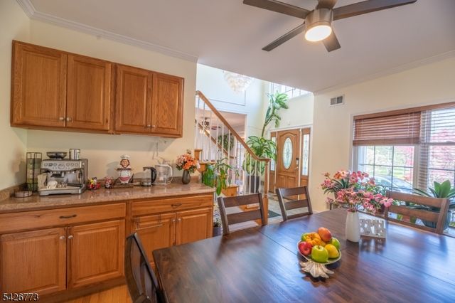 66 Green Valley Dr, Warren Twp., NJ 07059